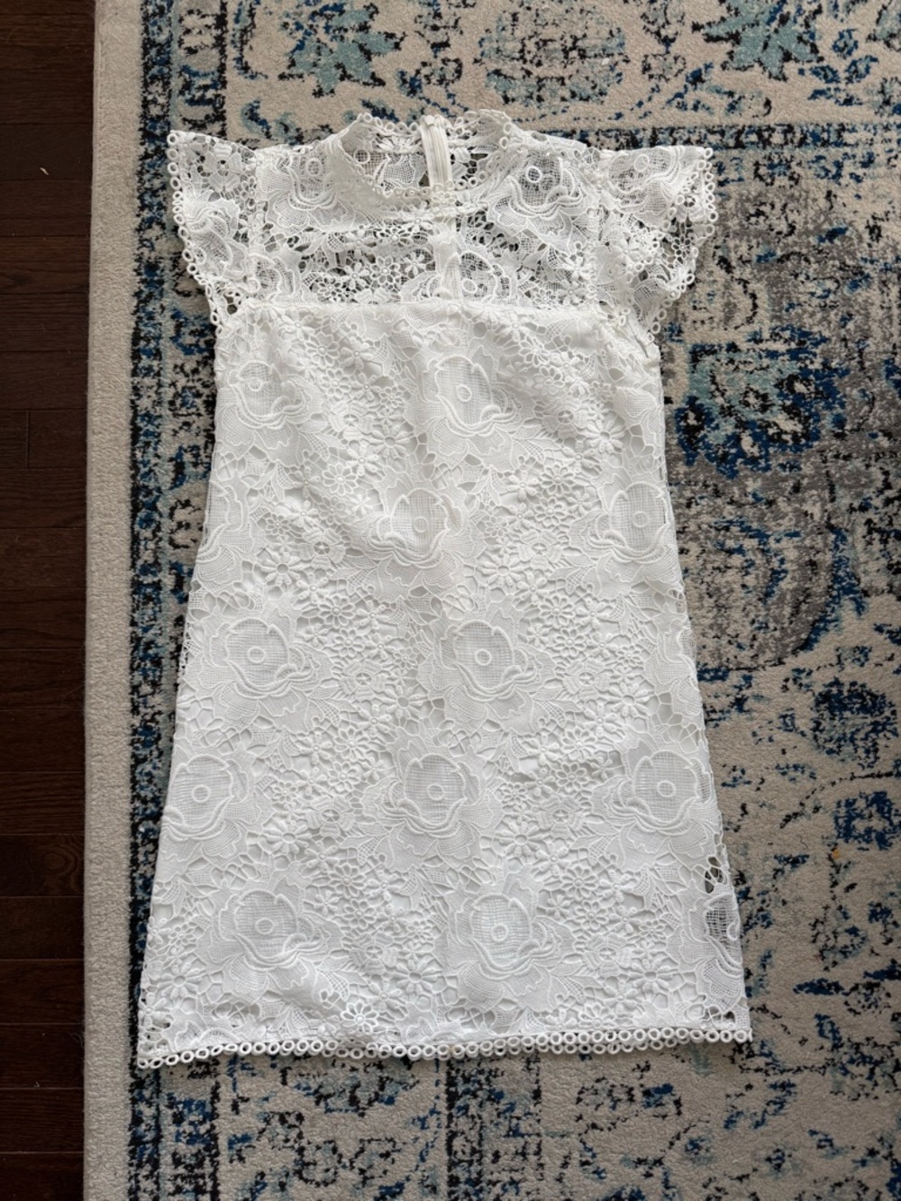 Cupcakes & Cashmere White Lace Shift Dress